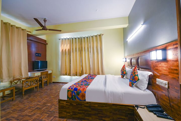 Room 9 of 29