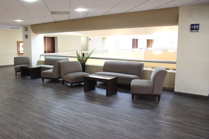 Guest Lobby