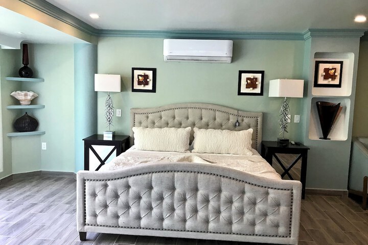 Room 72 of 336