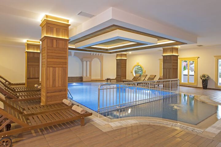 Pool 32 of 72