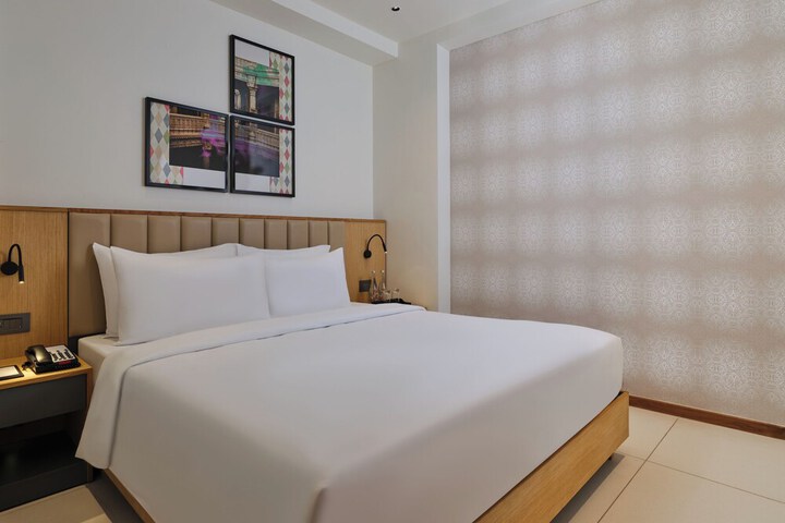 Room 5 of 26