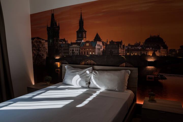 Room 44 of 71