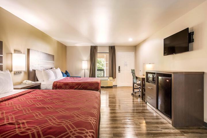 Room 21 of 48