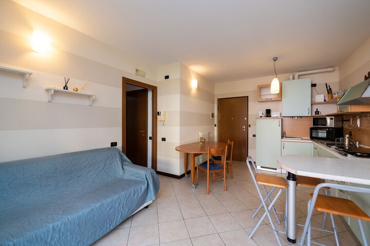 Room 16 of 31
