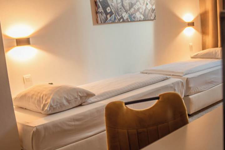 Room 40 of 127