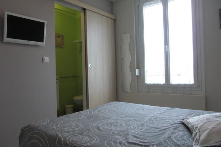 Room 19 of 32