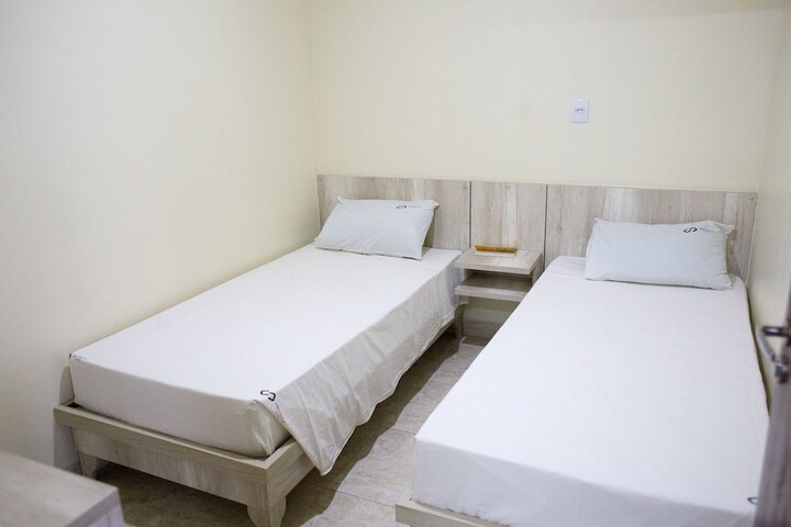 Room 4 of 34