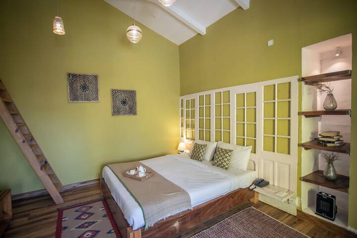 Room 43 of 70