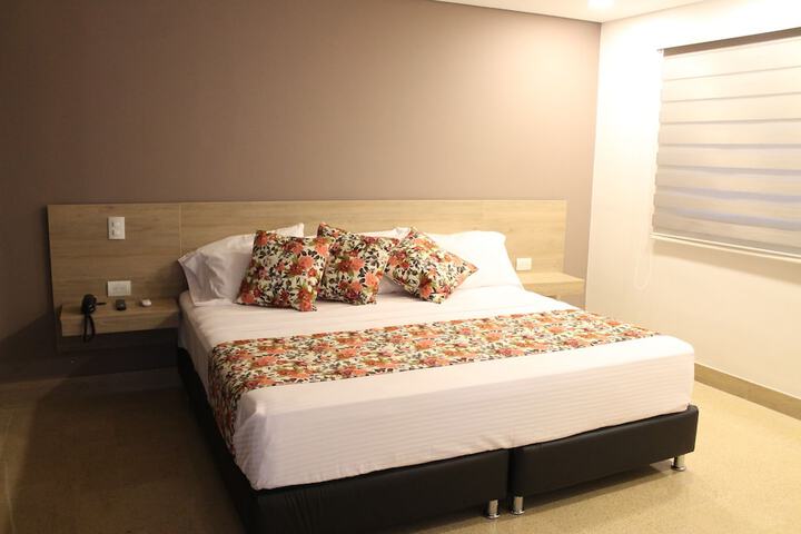 Room 9 of 40