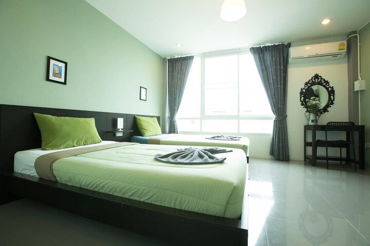 Room 4 of 47