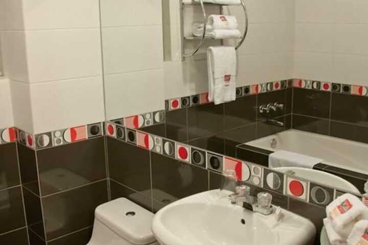 Room 12 of 22