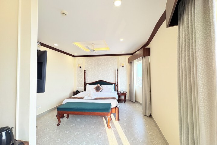 Room 26 of 154