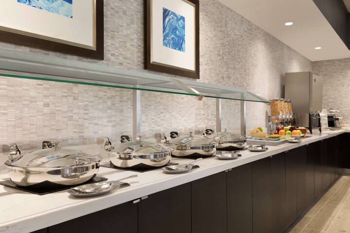 Breakfast/Coffee Service 40 of 57