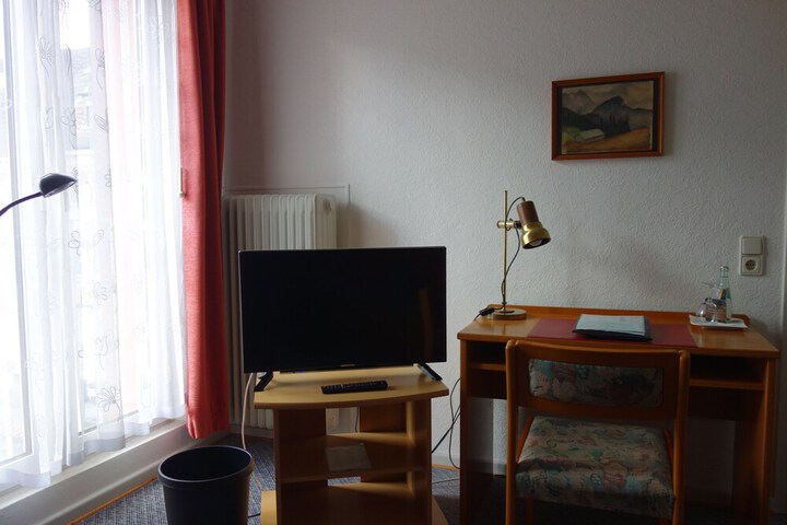 Room 19 of 50