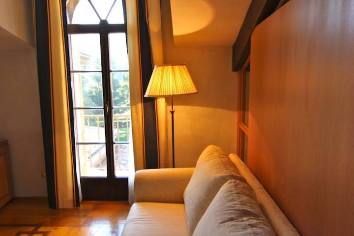 Room 37 of 175