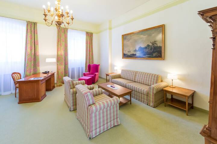 Room 16 of 29