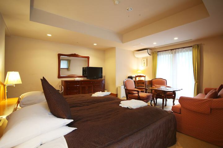 Room 15 of 113