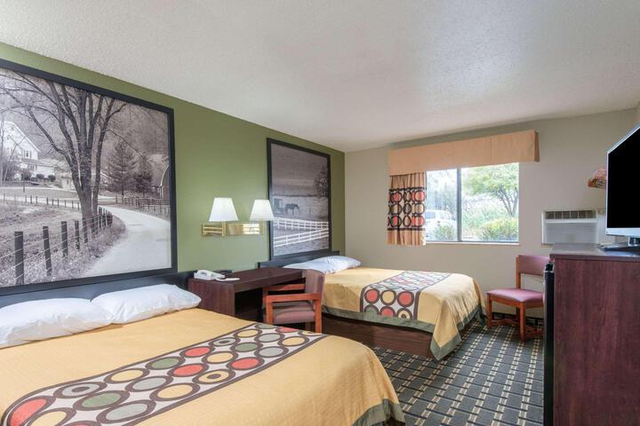 2 Double Beds (2 of 12)