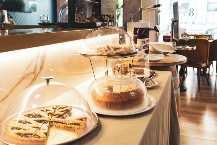Breakfast/Coffee Service 102 of 140