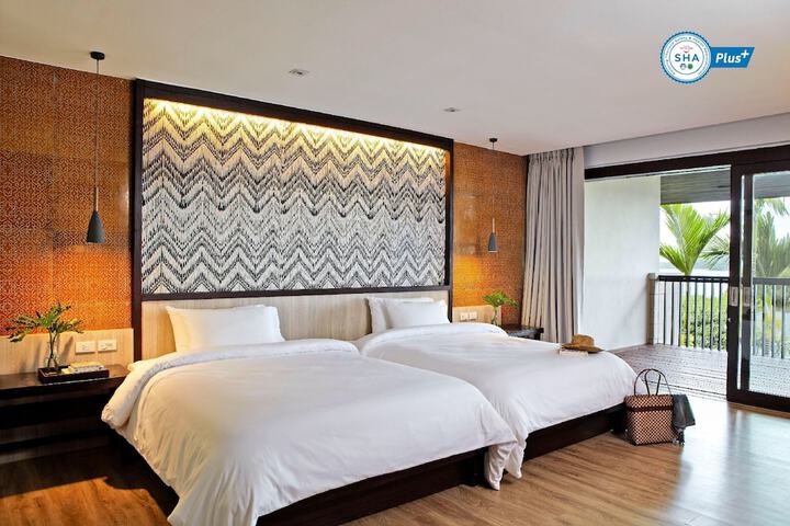 Room 16 of 72