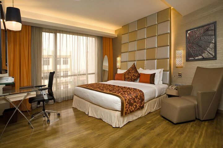 Room 10 of 63