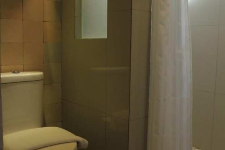 Room 12 of 53