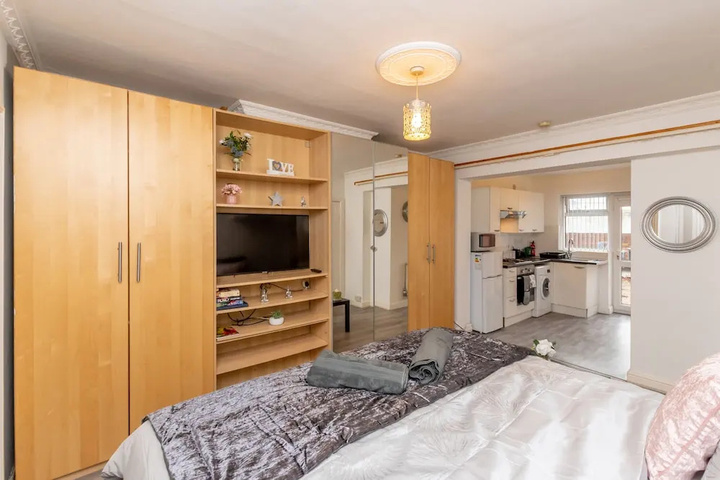Room 3 of 14