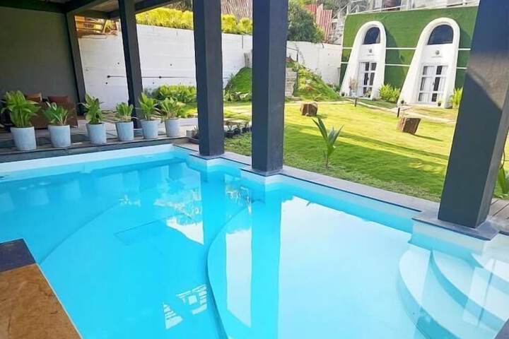 Pool 6 of 10