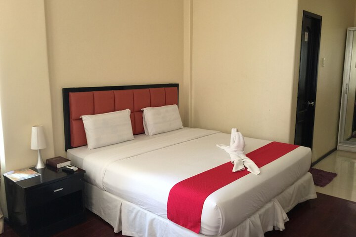 Room 8 of 45