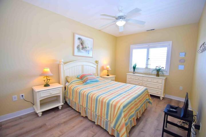 Room 2 of 18