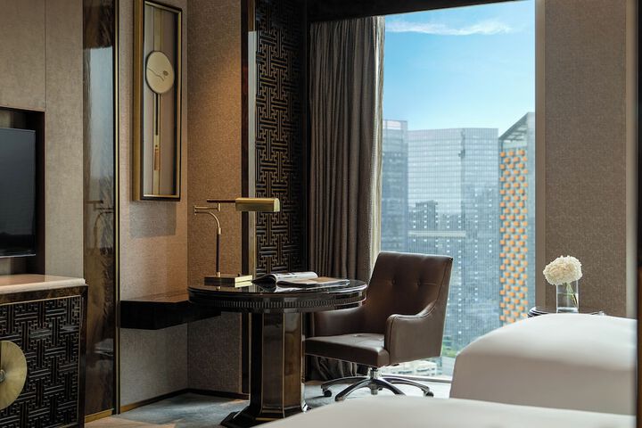 Room 48 of 90