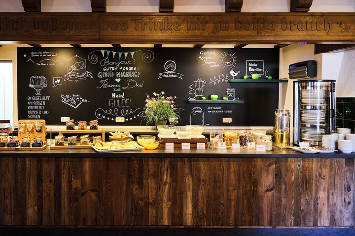 Breakfast buffet