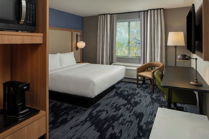 Room 5 of 22