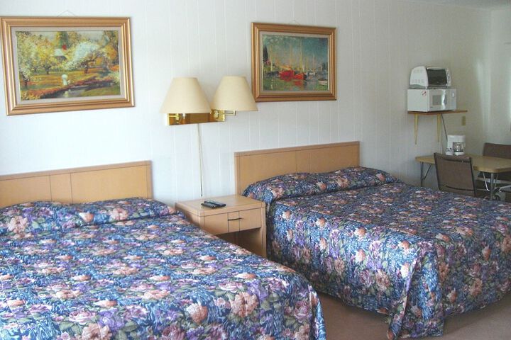 Room 9 of 42