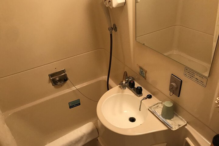 Room 108 of 139
