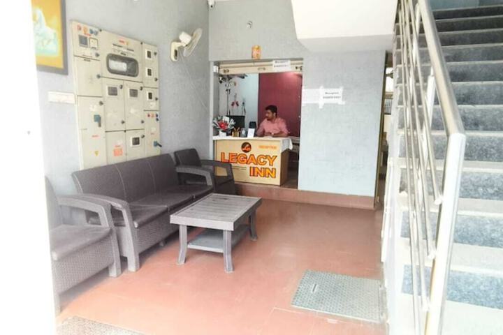 Stayz Royale Mysuru - Near Mysuru Palace in Mysore