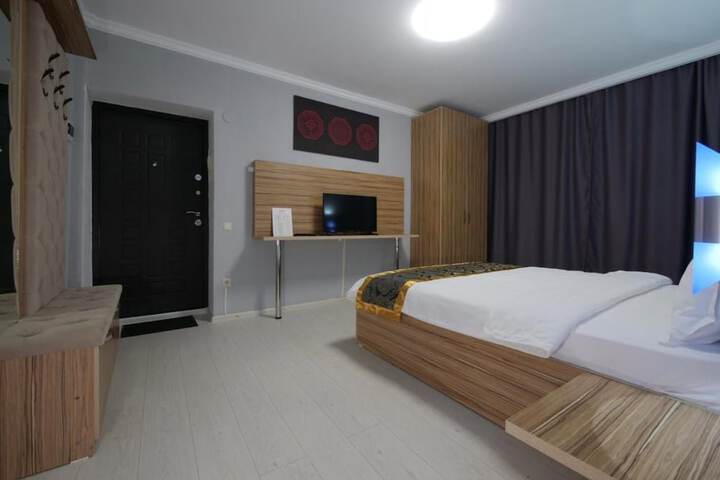 Room 15 of 25