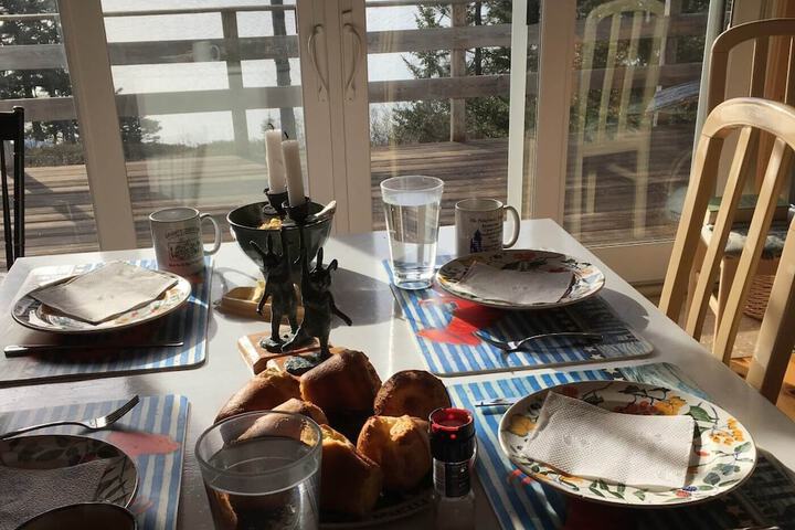 Dining 7 of 10