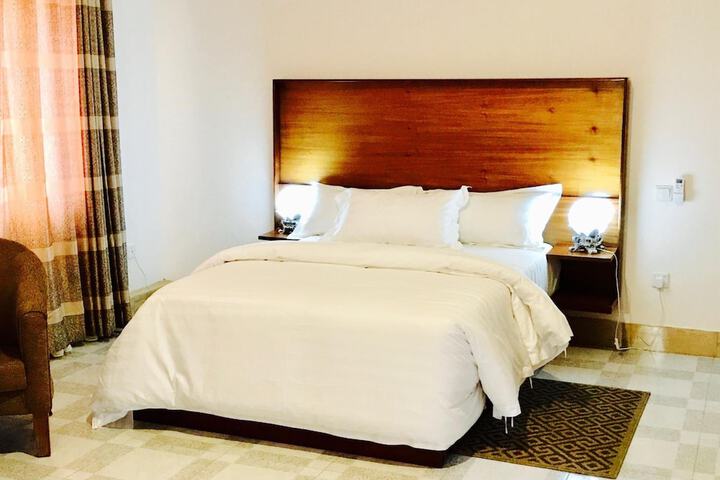 Room 20 of 100