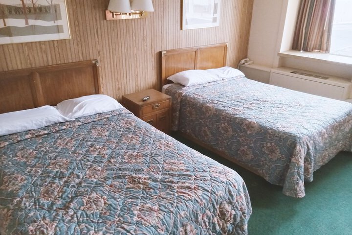 Room 27 of 51