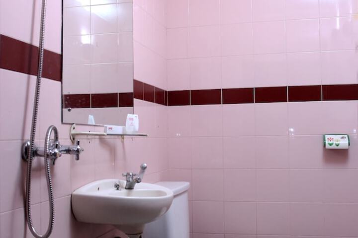 Room 10 of 43