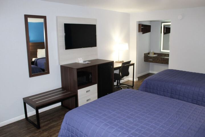 Room 21 of 38