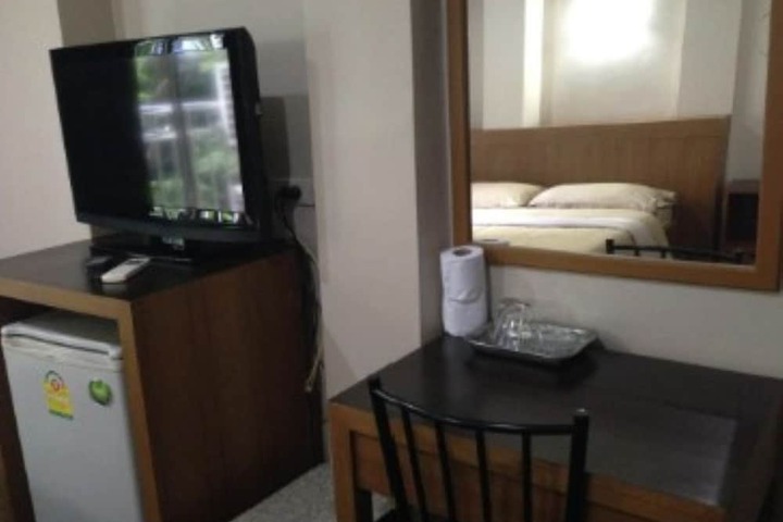 Room 17 of 31