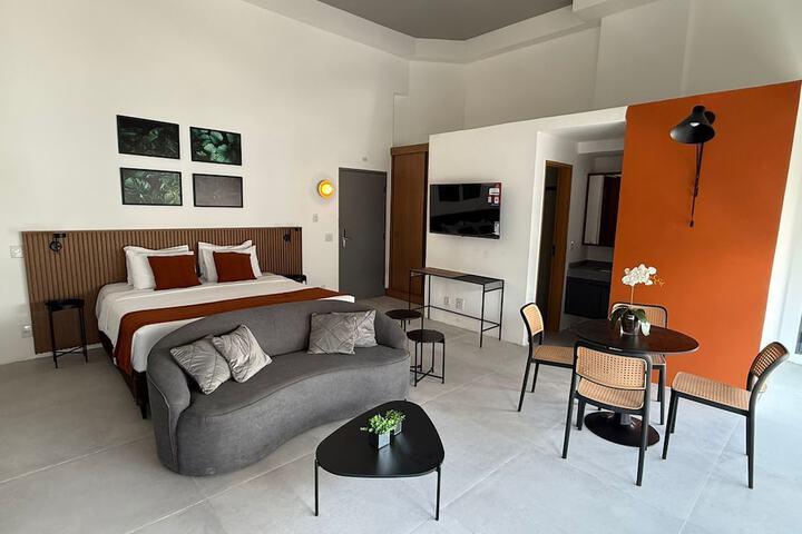 Room 2 of 9