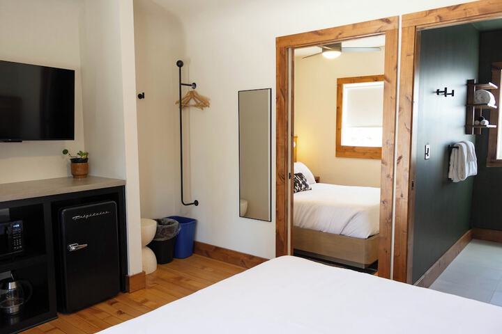 Room 19 of 68