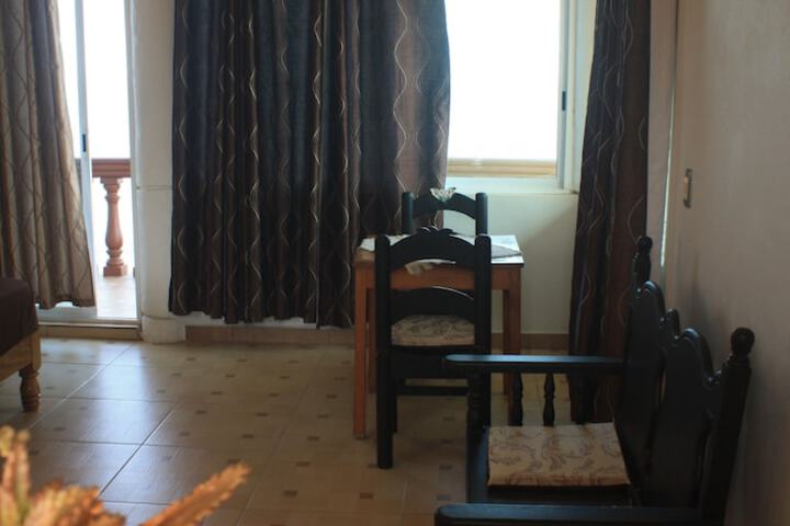 Room 18 of 29