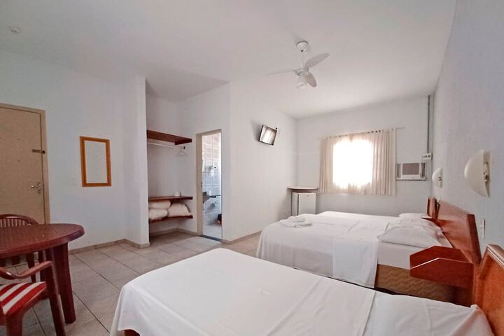 Room 9 of 26
