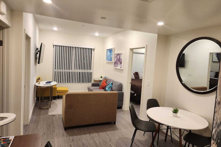 Room 15 of 48