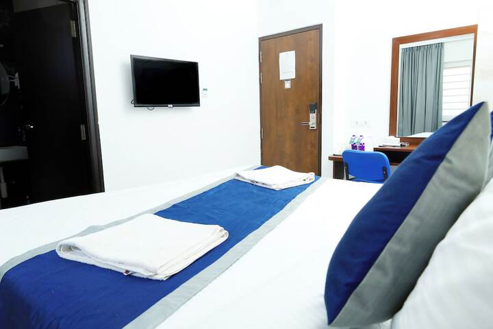 Room 8 of 43