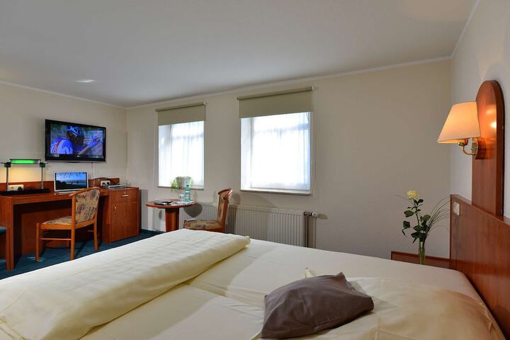 Room 2 of 45